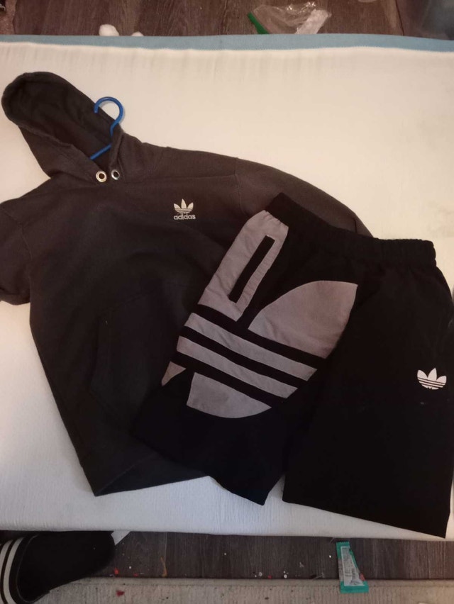 Men's Medium Outfits and Sweater - photo 2