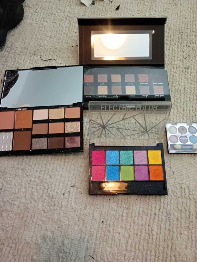 Cosmetic Makeup Lot - photo 2