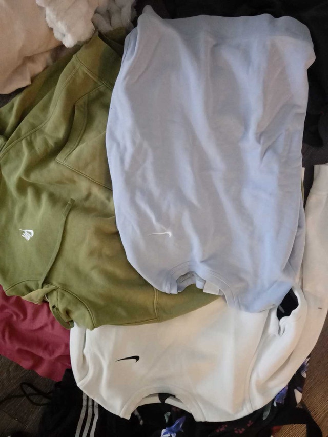 women's small Nike hoodies