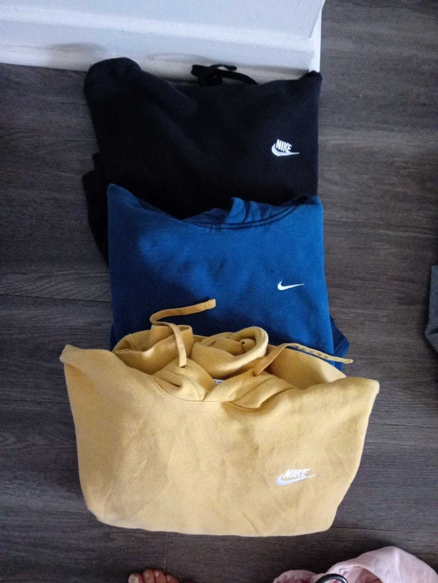 women's small Nike hoodies - photo 3