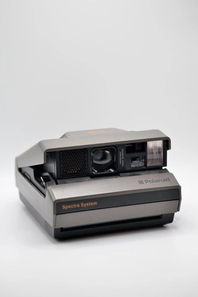 Polaroid Spectra System – Vintage Instant Camera