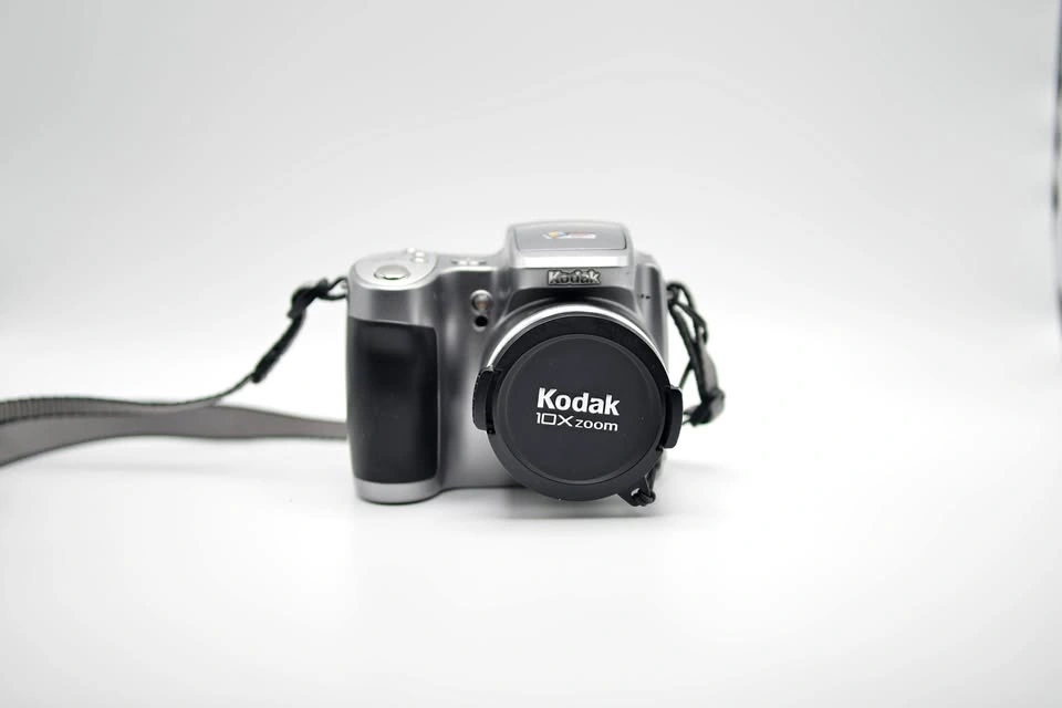 Kodak EasyShare Z740 — 10x Zoom — Ready to Shoot