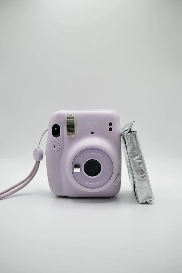 Fujifilm Instax Mini 11 Instant Camera
