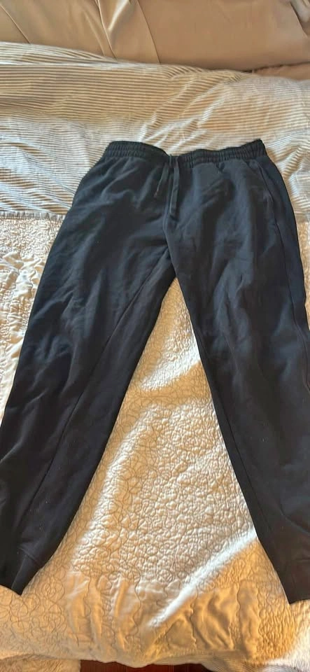 Men’s h and m sweatpants Large