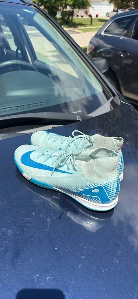 Nike Mercurial soccer cleats - photo 3