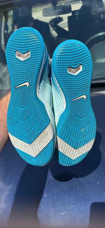 Nike Mercurial soccer cleats - photo 5