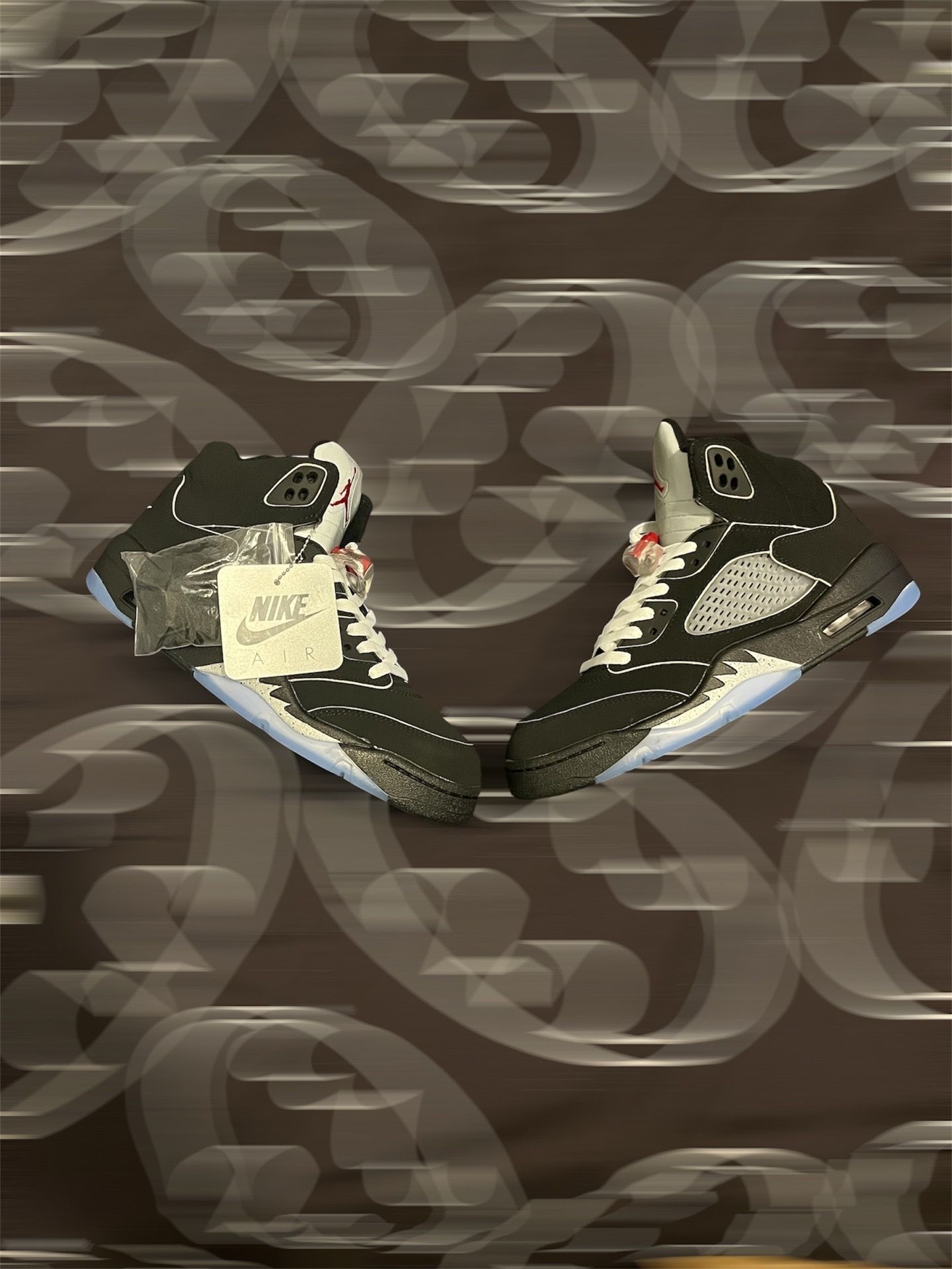 Jordan 5 Black Metallic - photo 2