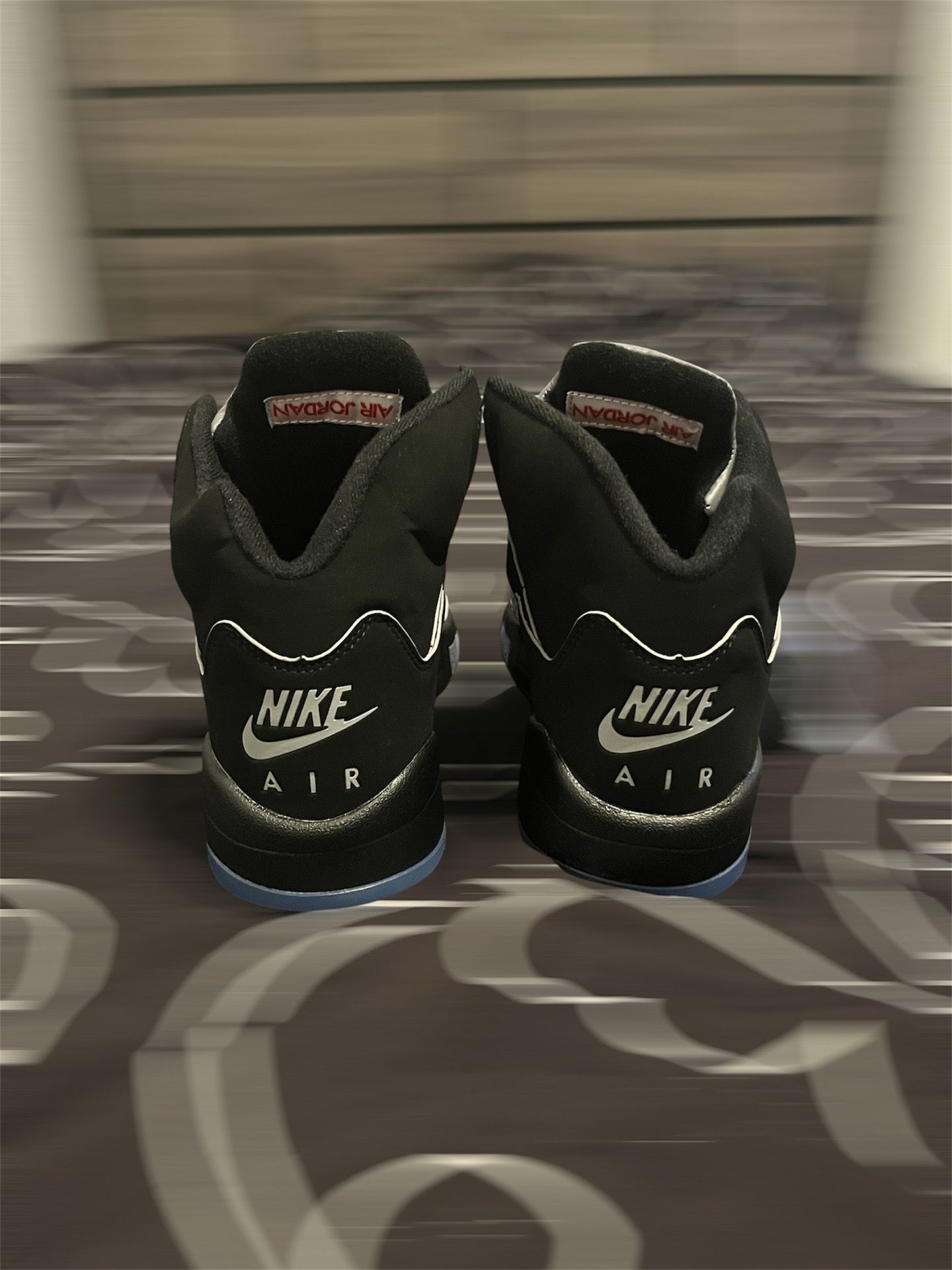 Jordan 5 Black Metallic - photo 4