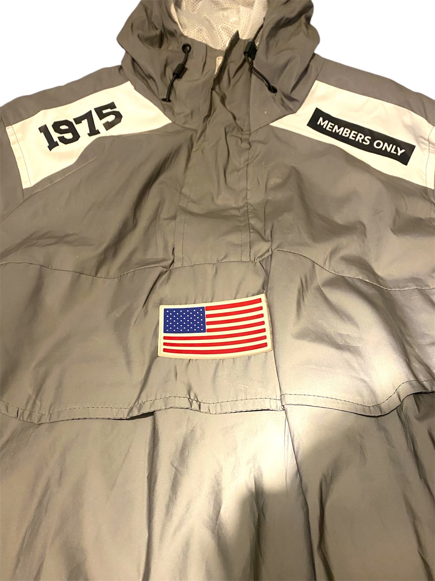 Members Only Sport Jacket Size Medium Pullover Reflective