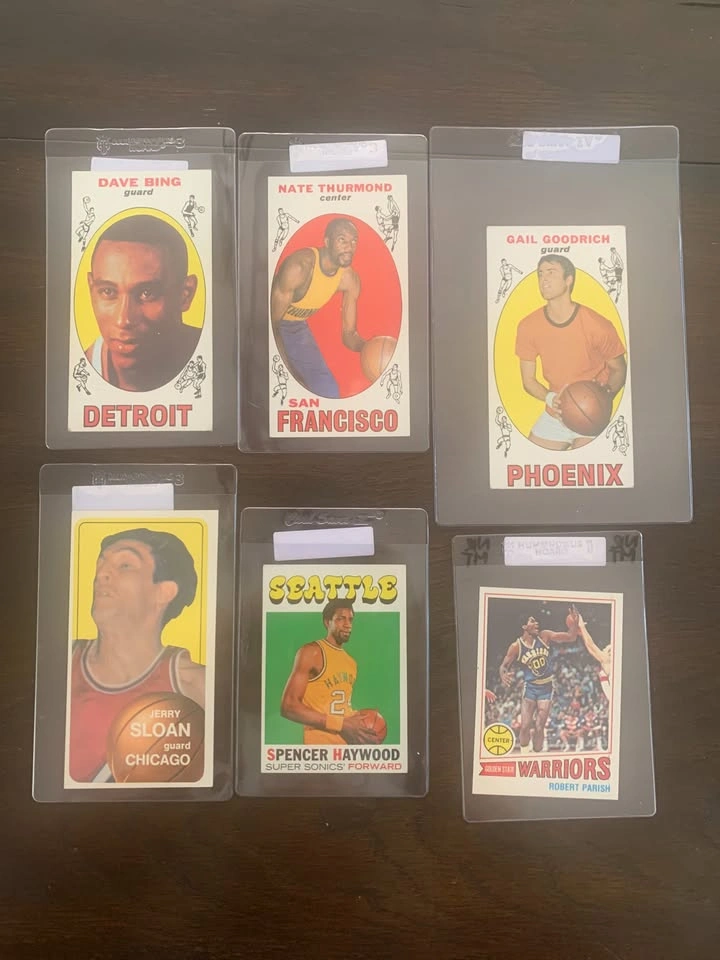 Vintage Sports Cards - Ruth, Aaron, Mays, Magic & Rookies - photo 2