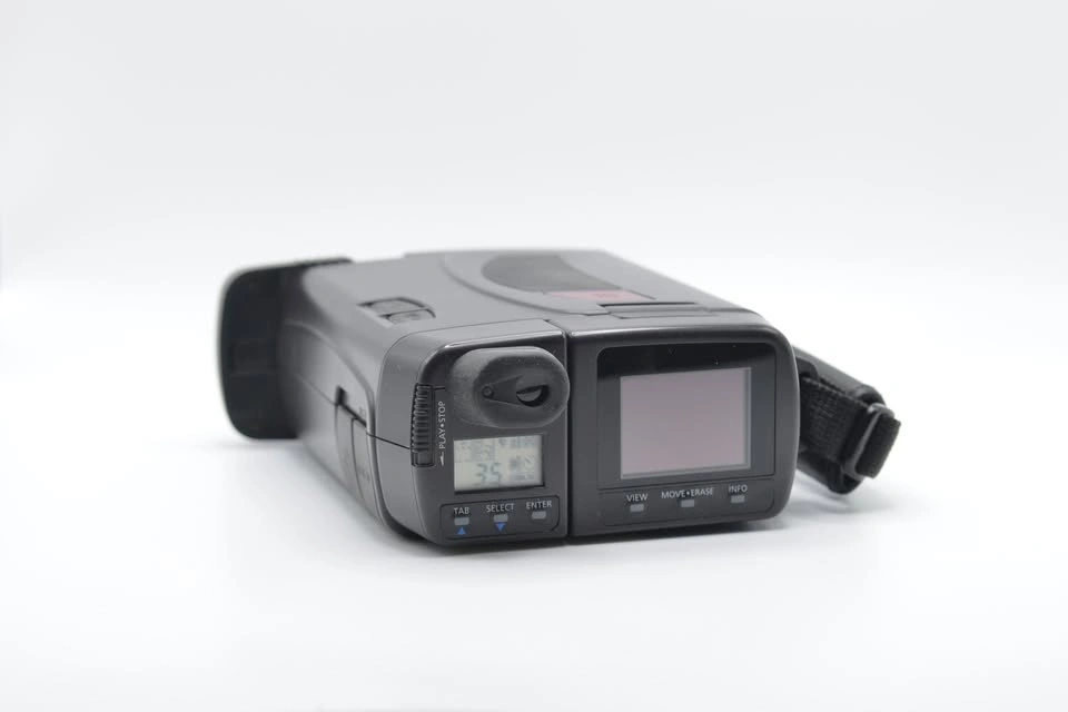 Kodak DC120 Vintage Digital Camera Bundle - photo 4