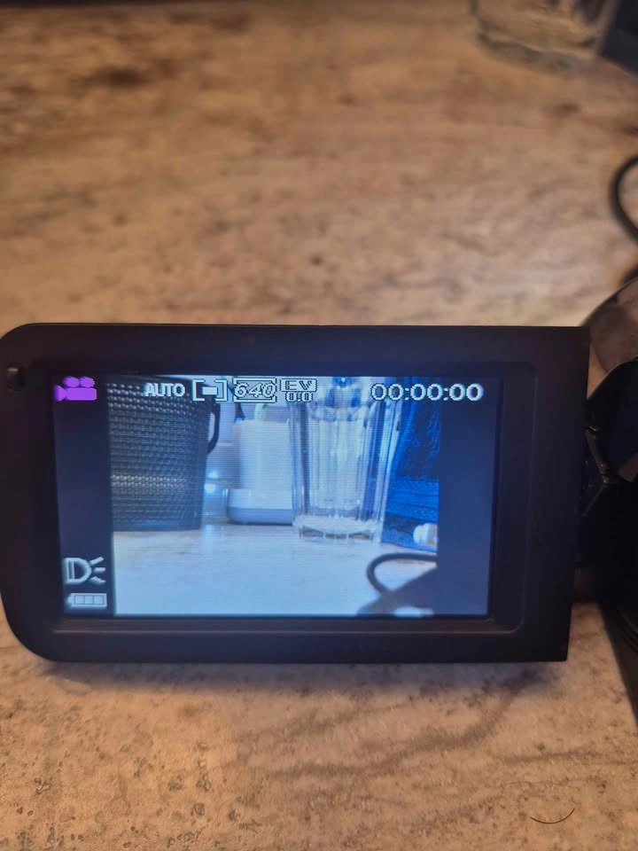 Camcorder - photo 3