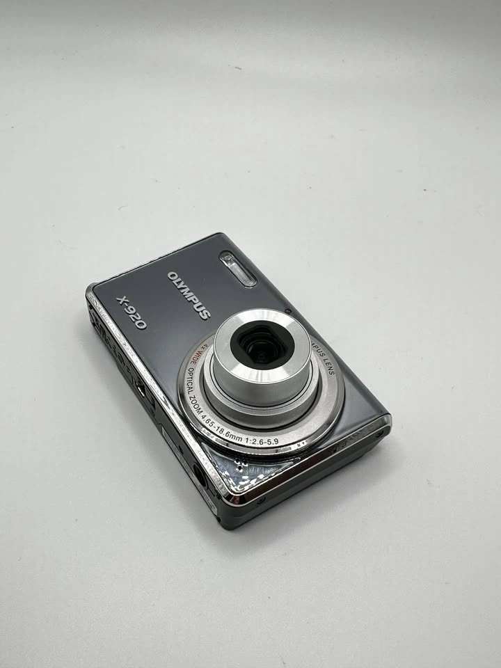 Olympus X-920 Digital Camera Bundle — Ready to Use - photo 2