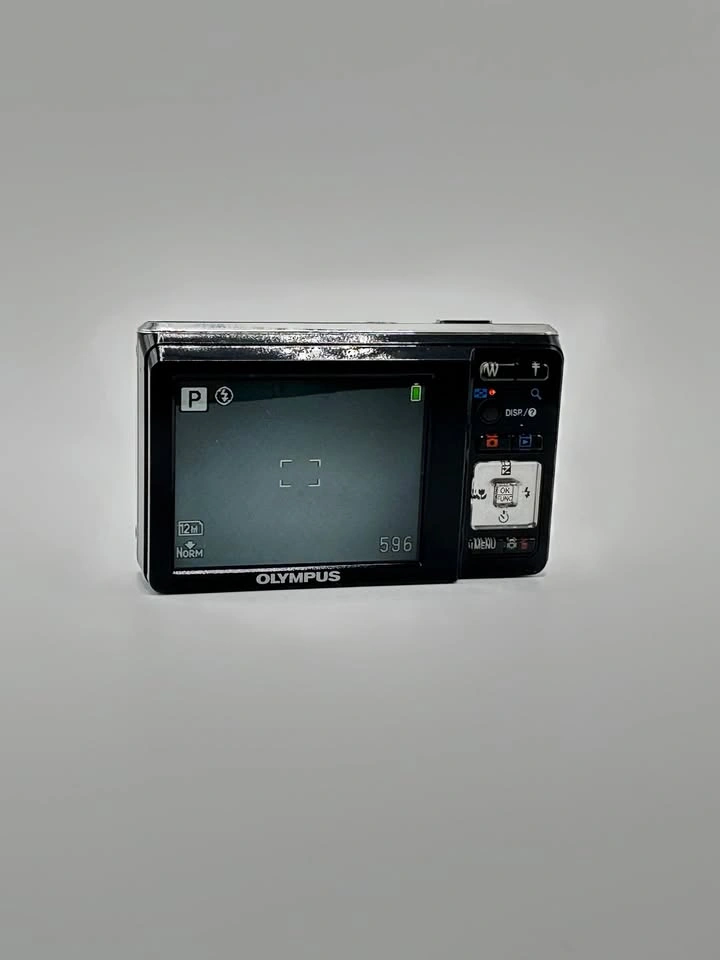 Olympus X-920 Digital Camera Bundle — Ready to Use - photo 3