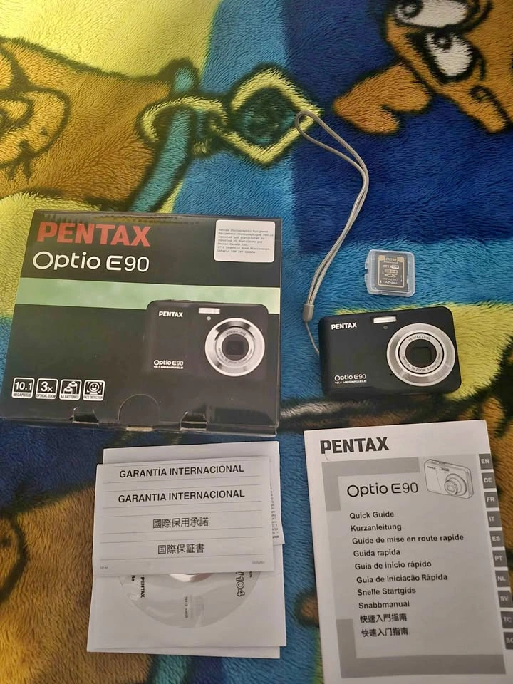 Pentax Optio E90 10.1 MP Digital Camera