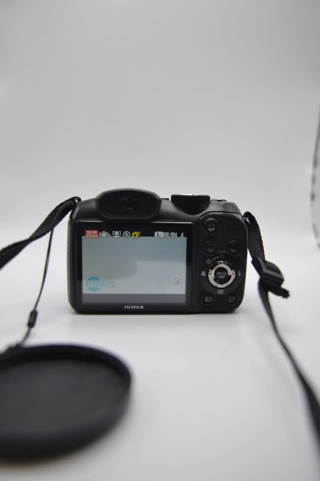 Fujifilm FinePix S1600 Digital Camera – 15x Zoom, AA Battery - photo 4