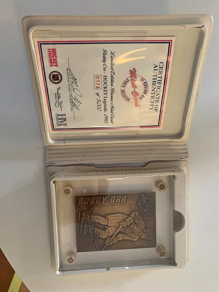 1995 Highland Mint - Bobby Orr Bronze Card