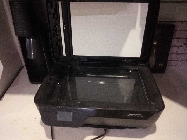 HP OfficeJet 3830 - photo 2
