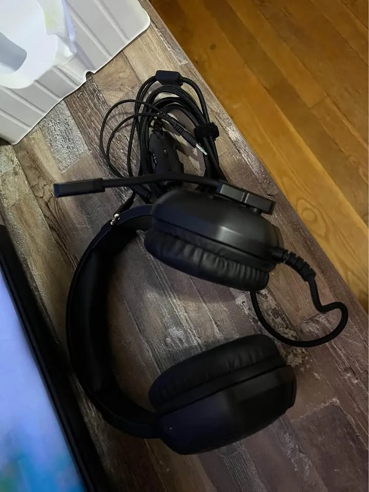 GAMING HEADSET, Modernos Auriculares para Juegos image indicator(6)