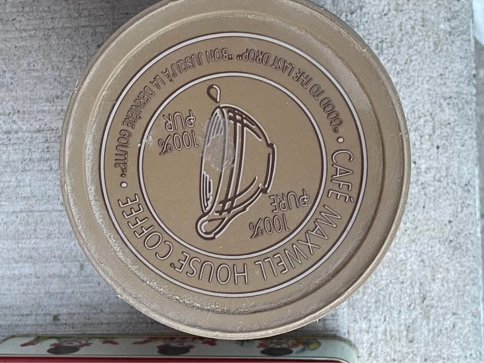 Maxwell house tin - plastic lid - photo 2