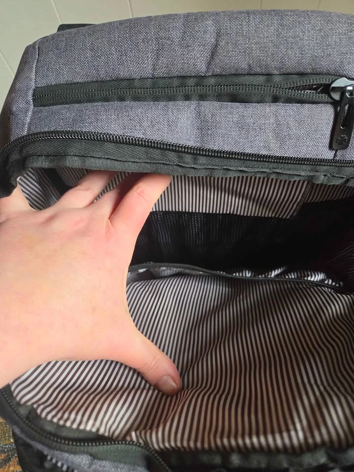 Gray backpack - photo 4