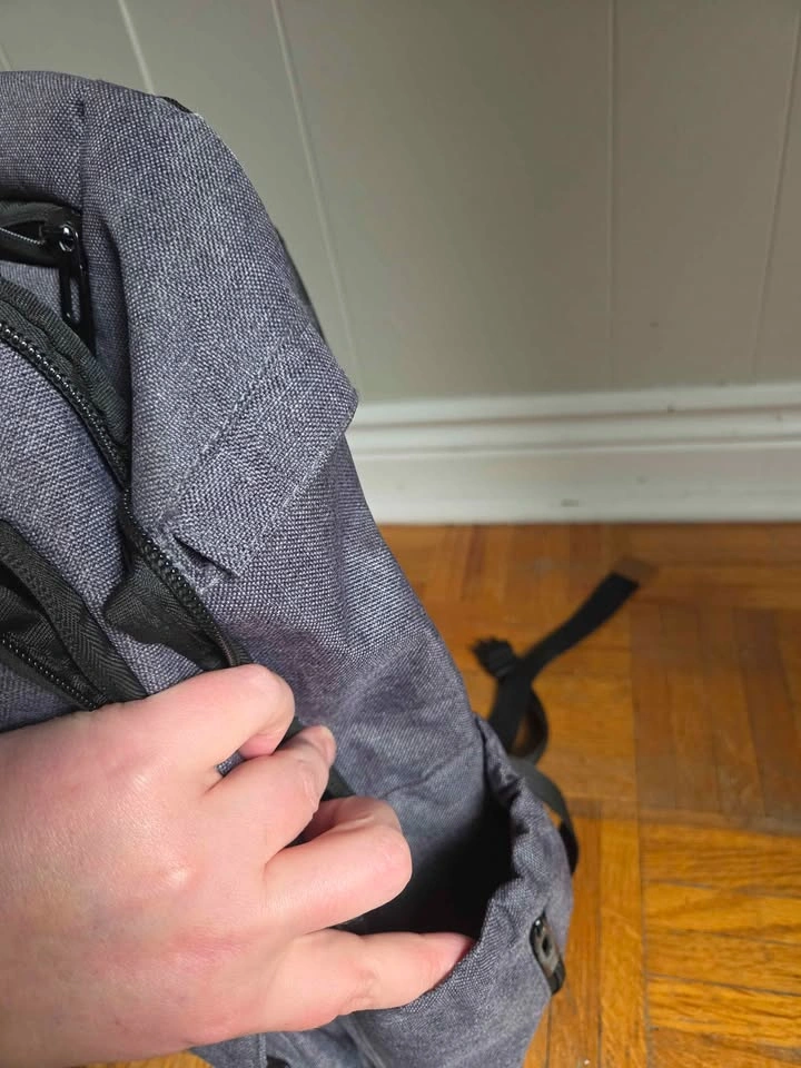 Gray backpack - photo 5
