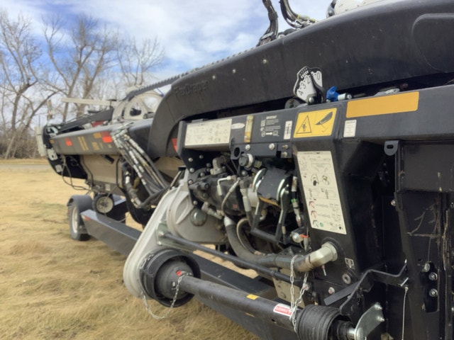 2025 Macdon FD245 Flexdraper Header - photo 4