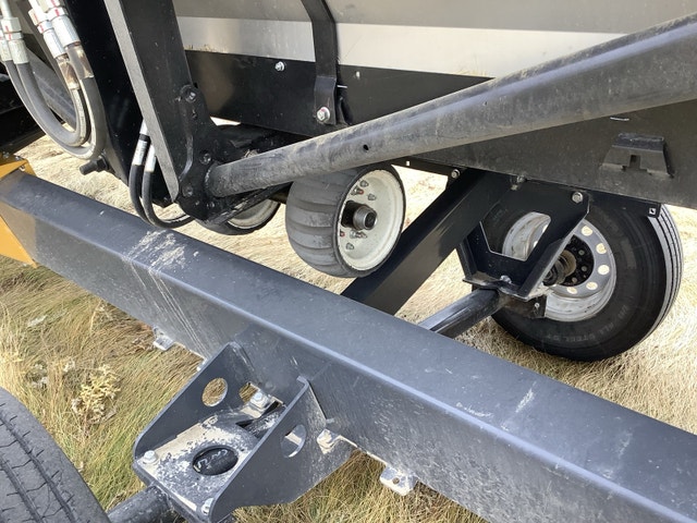 2025 Macdon FD245 Flexdraper Header - photo 5