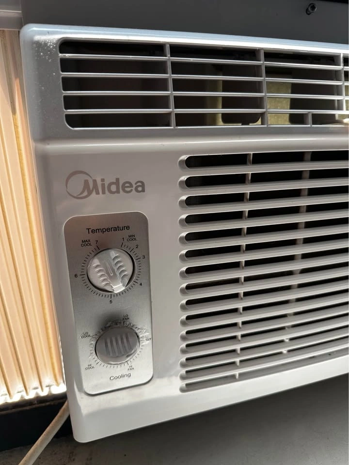 Midea MAW05M1BWT Window Air Conditioner - photo 2