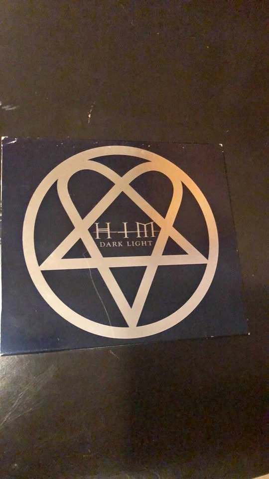 ⚽️ Him Dark Light Cd