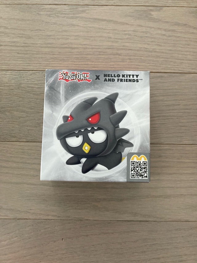 ⚽️McDonald's Yu-Gi-Oh! x Hello Kitty Badtz-Maru Figure