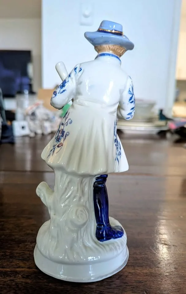 Vintage Ceramic Figurine of Man Playing Mandolin/Lute image indicator(3)