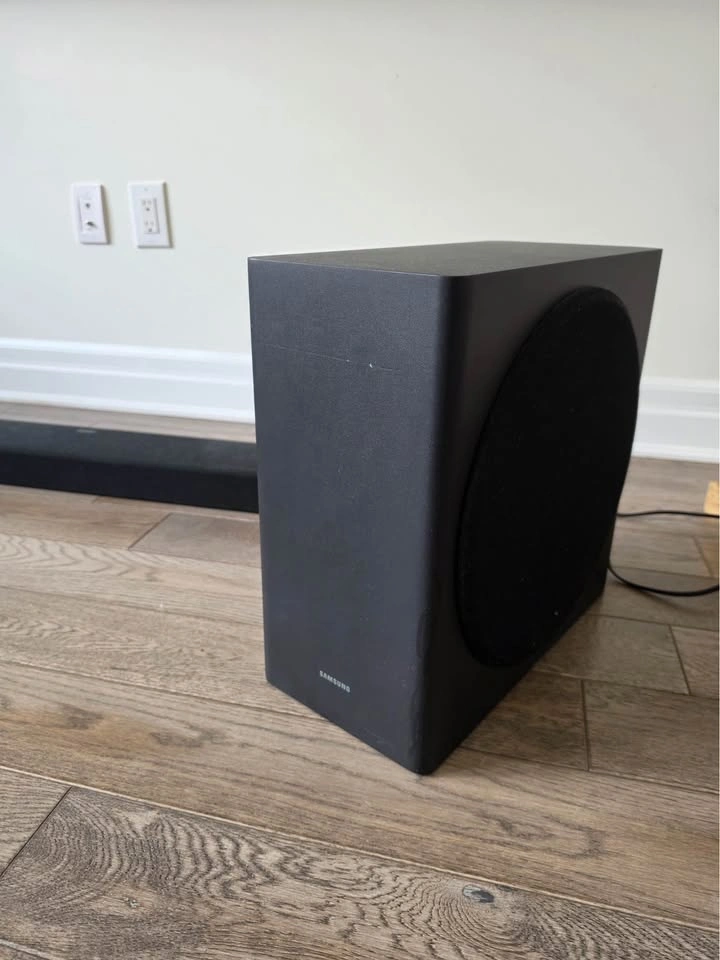 Samsung HW-Q900T Soundbar and Subwoofer - photo 3