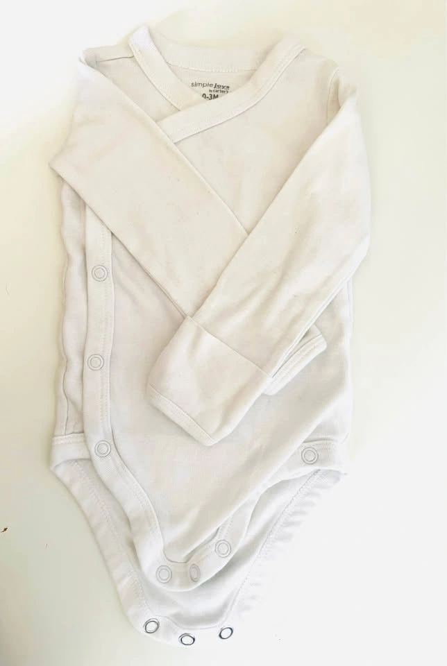 Bodysuit sets (0-3 months). 3 sets. - photo 2
