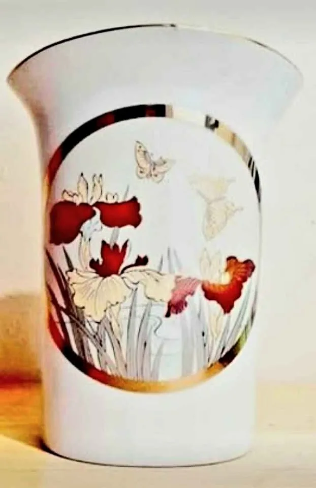 24kt Gold Crafted Chokin Art Vase thumbnail