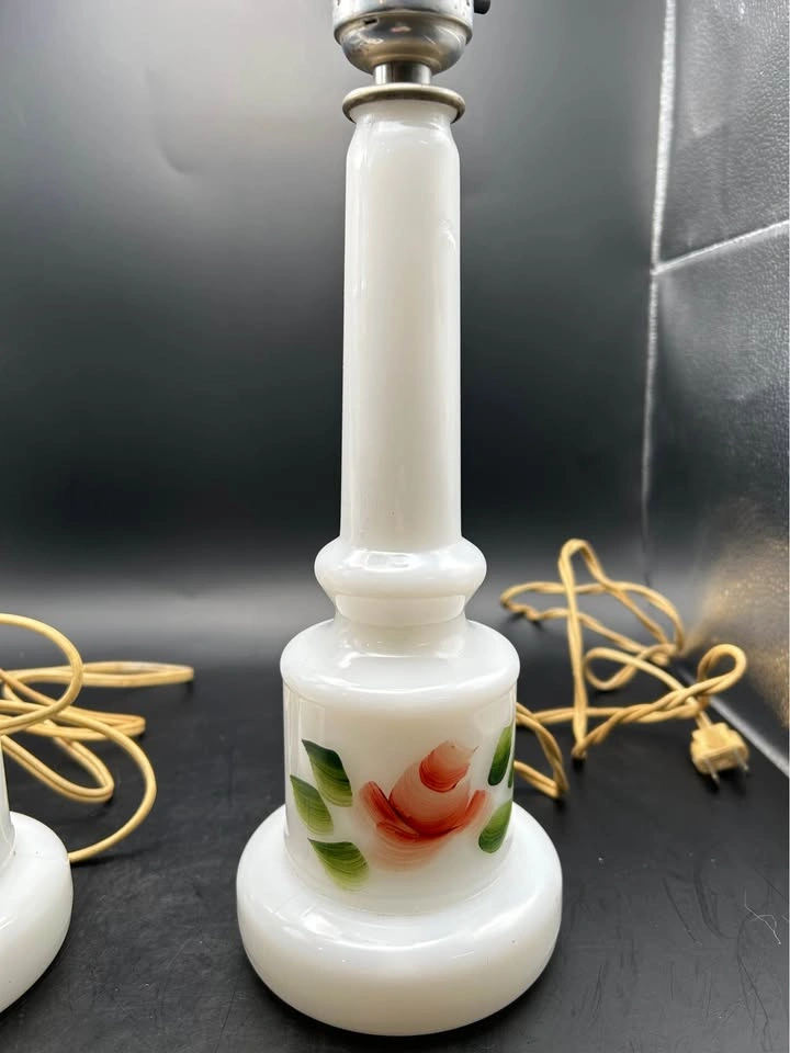 Vintage Milk Glass Lamps - photo 5