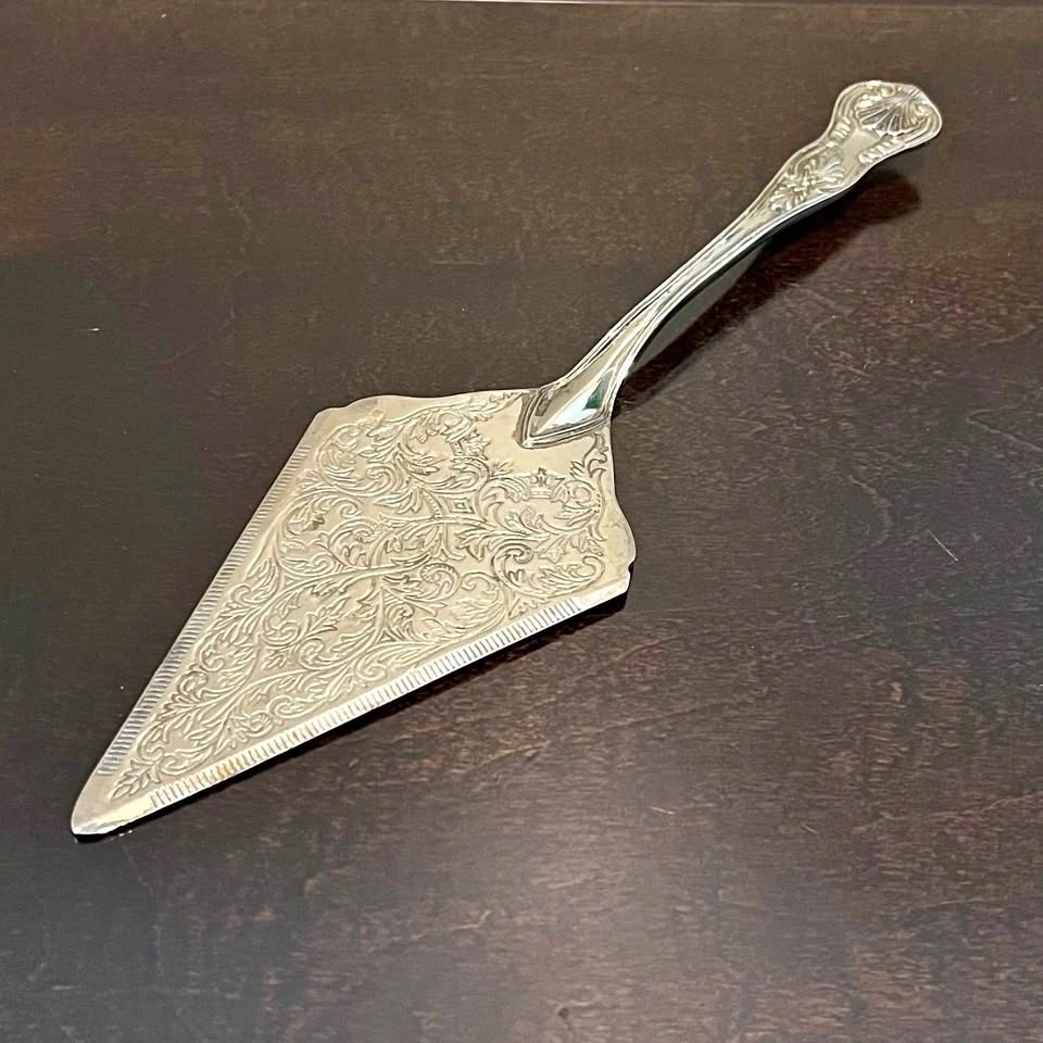 Vintage Silver-Plate Zinc Pie Server / Spatula / Cake Lifter