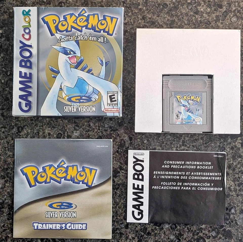 Pokemon Silver Version Complete in box (Game Boy Color)