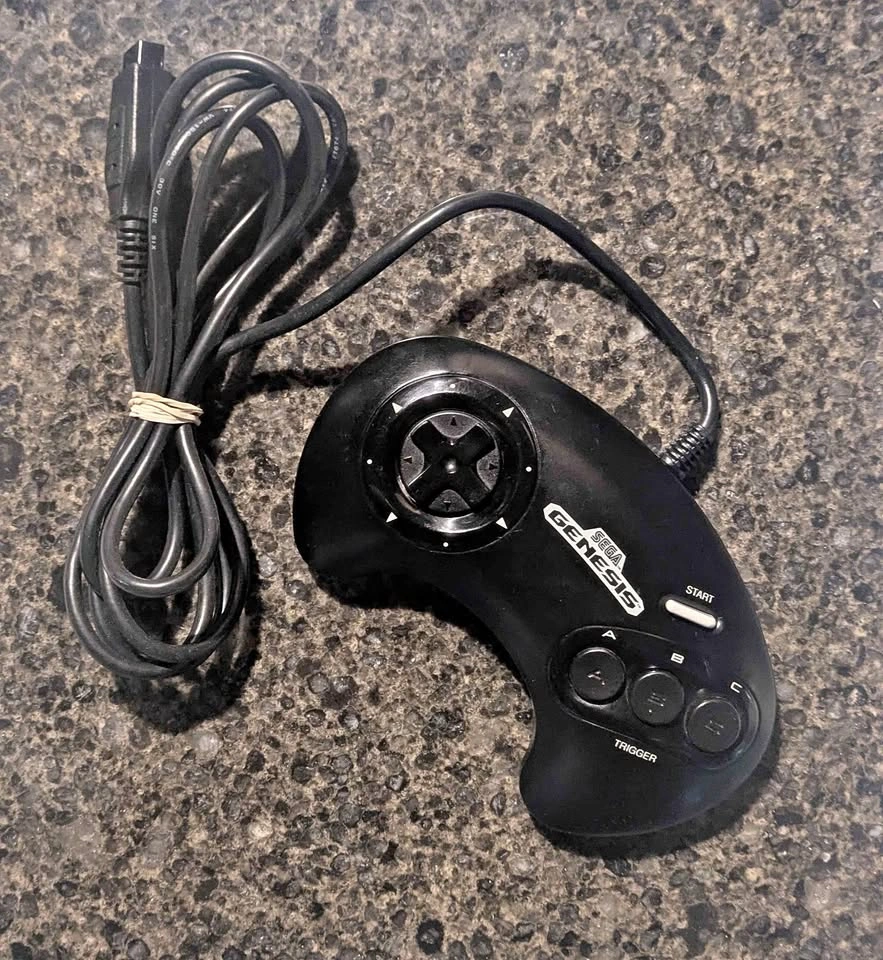 OEM Sega Genesis 3 Button Controller Model 1650 - Black TESTED