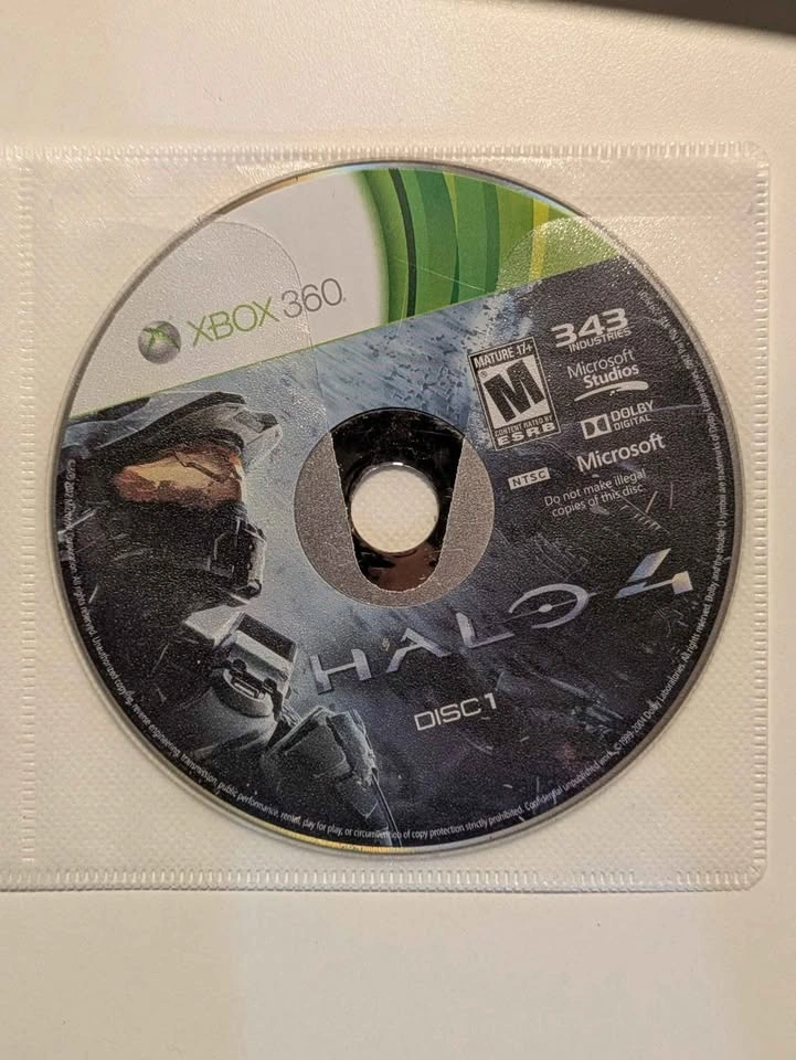 Xbox 360 Console, 3 Games, Wired Controller - photo 5