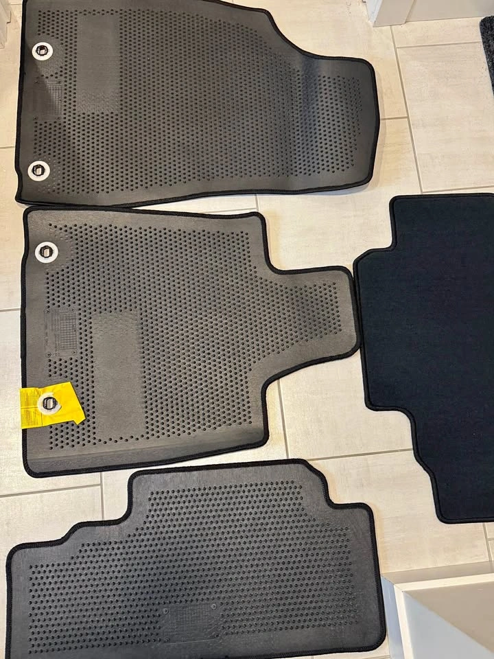 Lexus RX 4th generation mats - Brand new