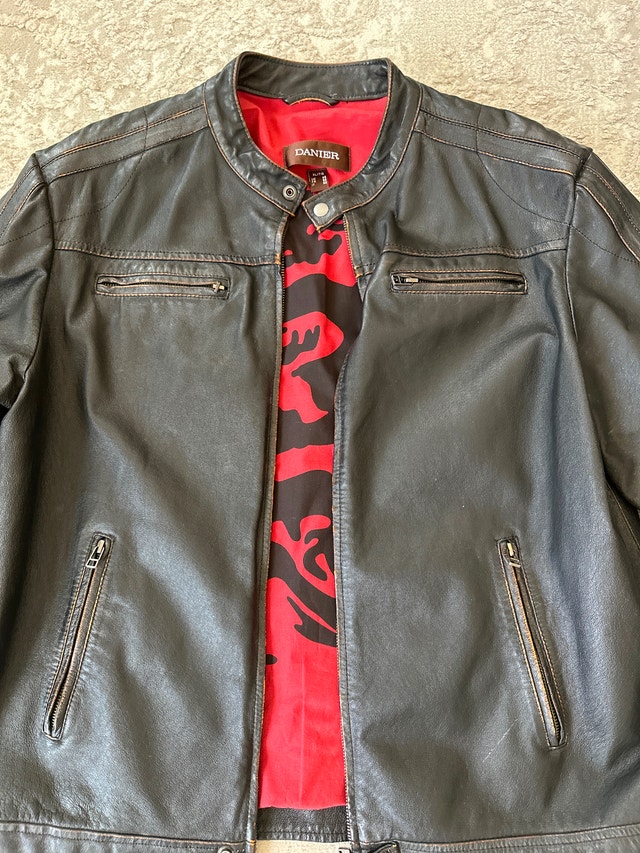 Danier Leather Jacket Men's XL Cafe Racer Dragon Print Moto - photo 2