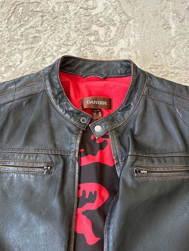 Danier Leather Jacket Men's XL Cafe Racer Dragon Print Moto - photo 3
