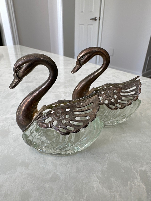 Pair of vintage swan open salt cellars