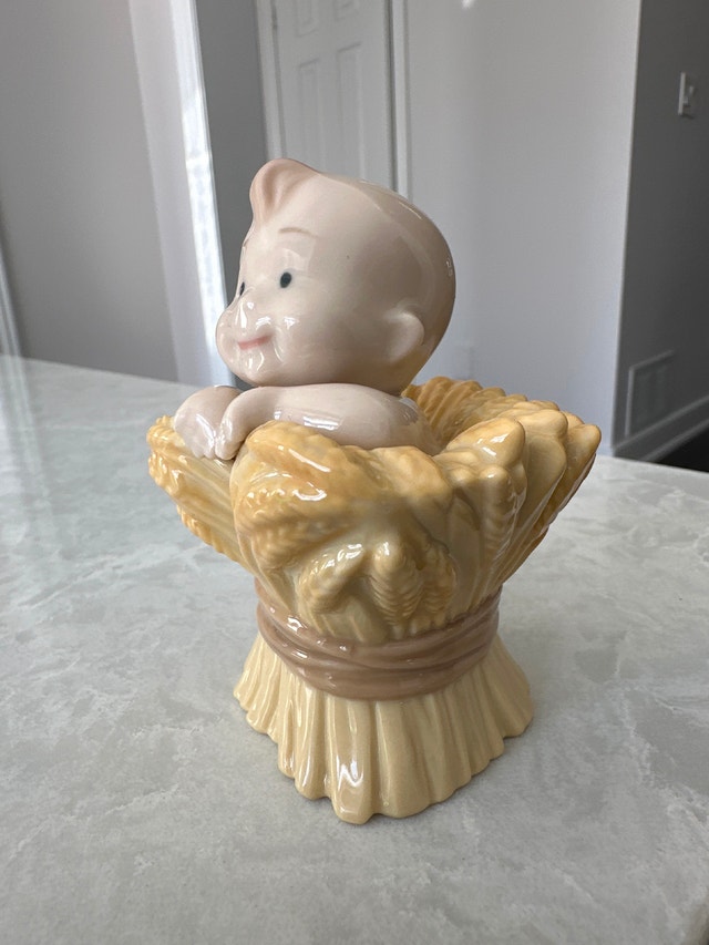 Nao by Lladro porcelain figurine - photo 2