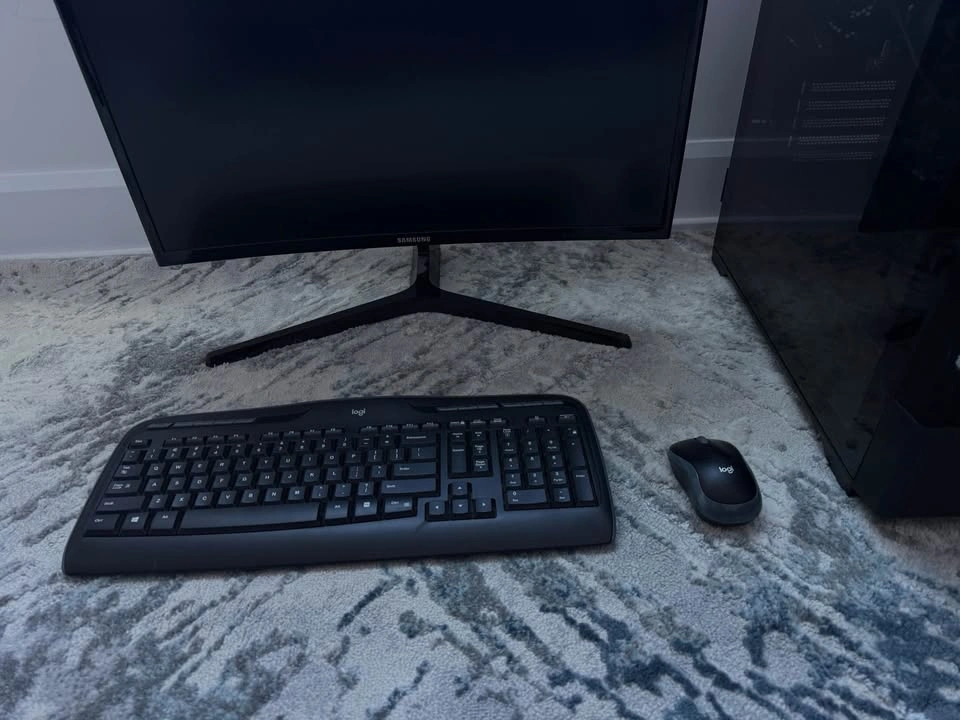 NEW PC, Samsung Curved Monitor, Logitech Keyboard and Mouse - photo 2