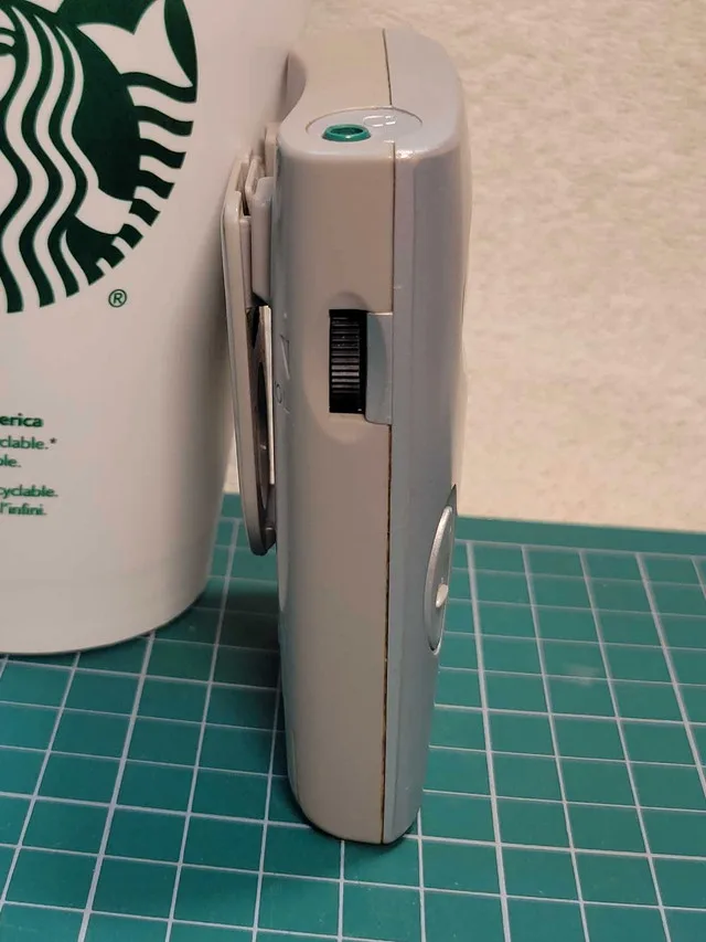 Sony SRF59 AM/FM Walkman Radio - Silver Tested Works image indicator(4)