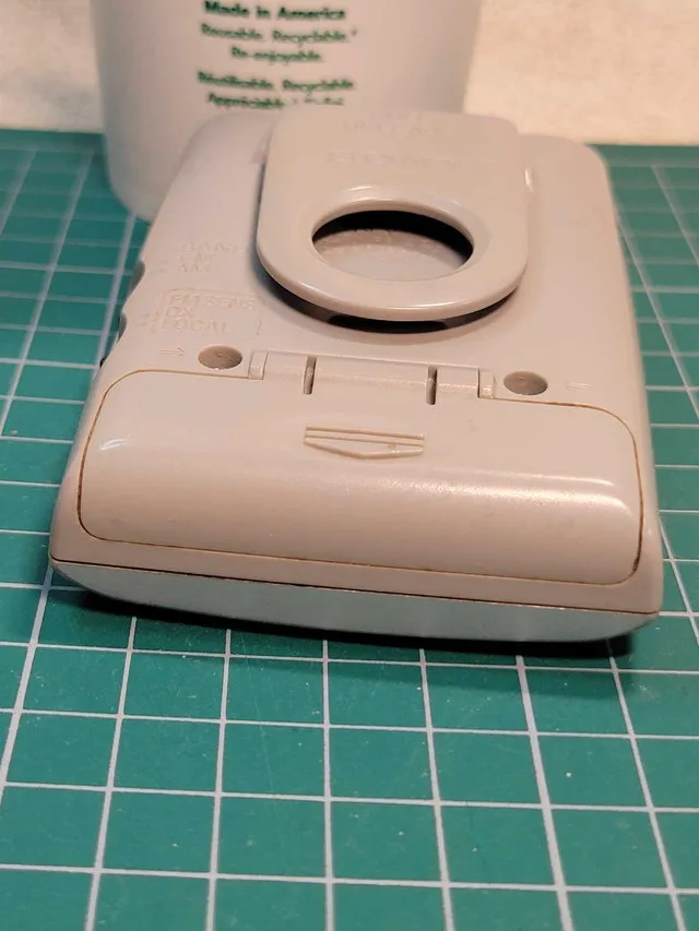 Sony SRF59 AM/FM Walkman Radio - Silver Tested Works image indicator(5)