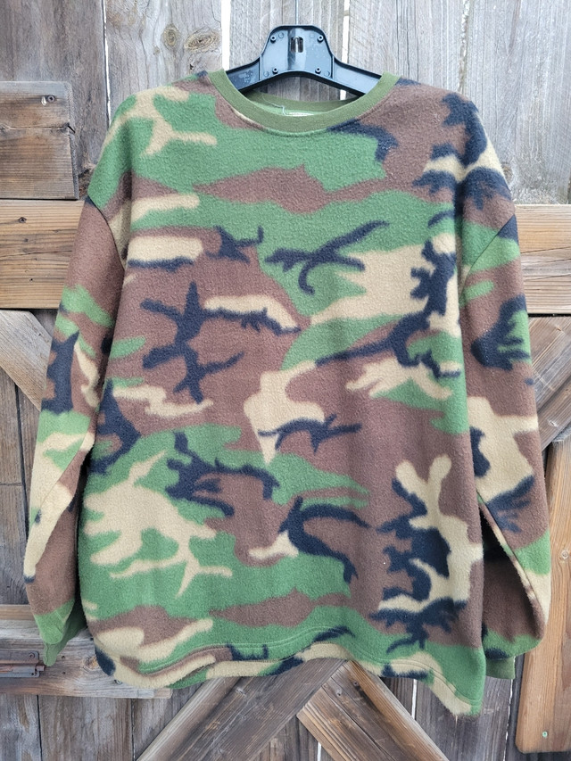 Vintage Y2K Nucci Camo Fleece Pullover Sweater L