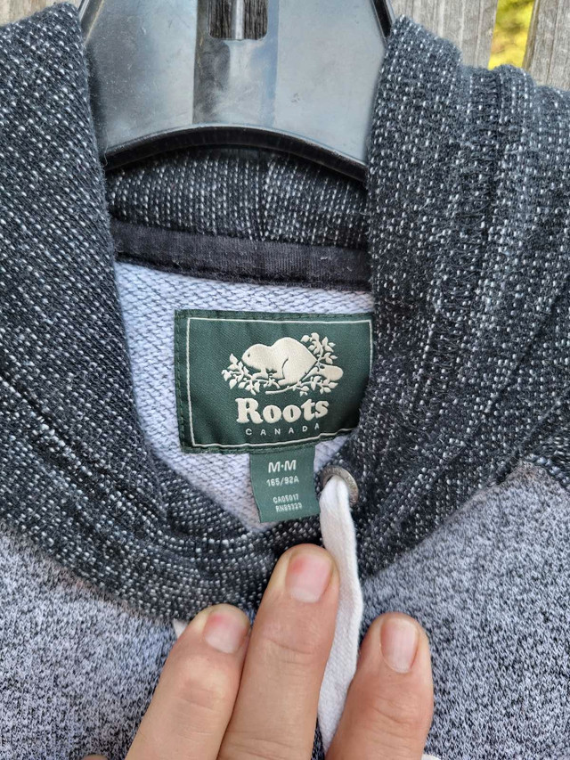 Ladies Roots hoodie in excellent condition. Size med - photo 2